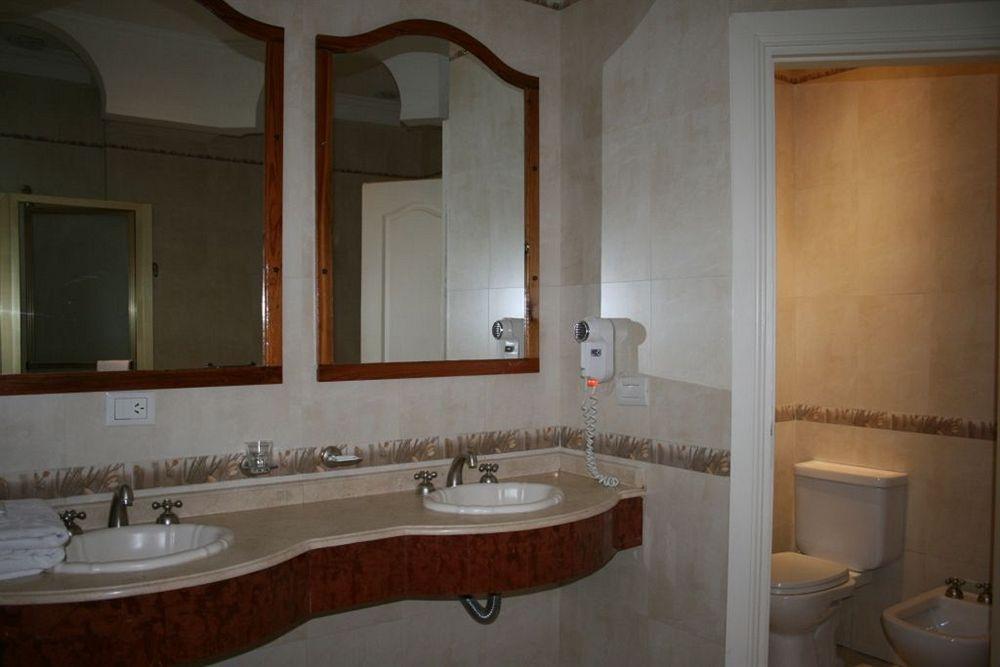 A&b Internacional 3* Buenos Aires